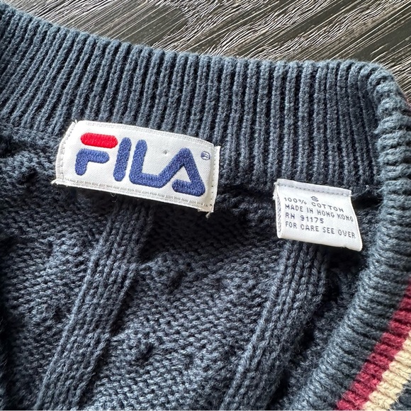 FILA Unisex Elevated Vintage Cable Knit V-Neck Sweater Vest Navy Blue, Small - Picture 5 of 9